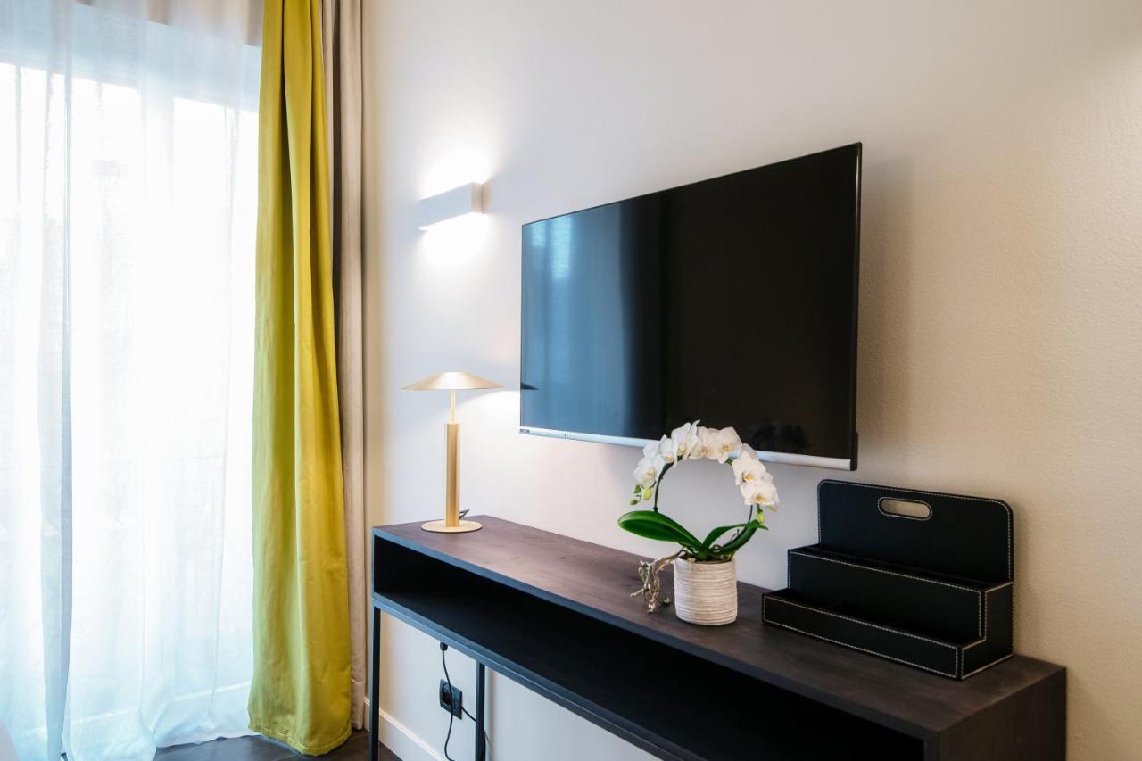 In Centro Luxury Rooms Como Luaran gambar