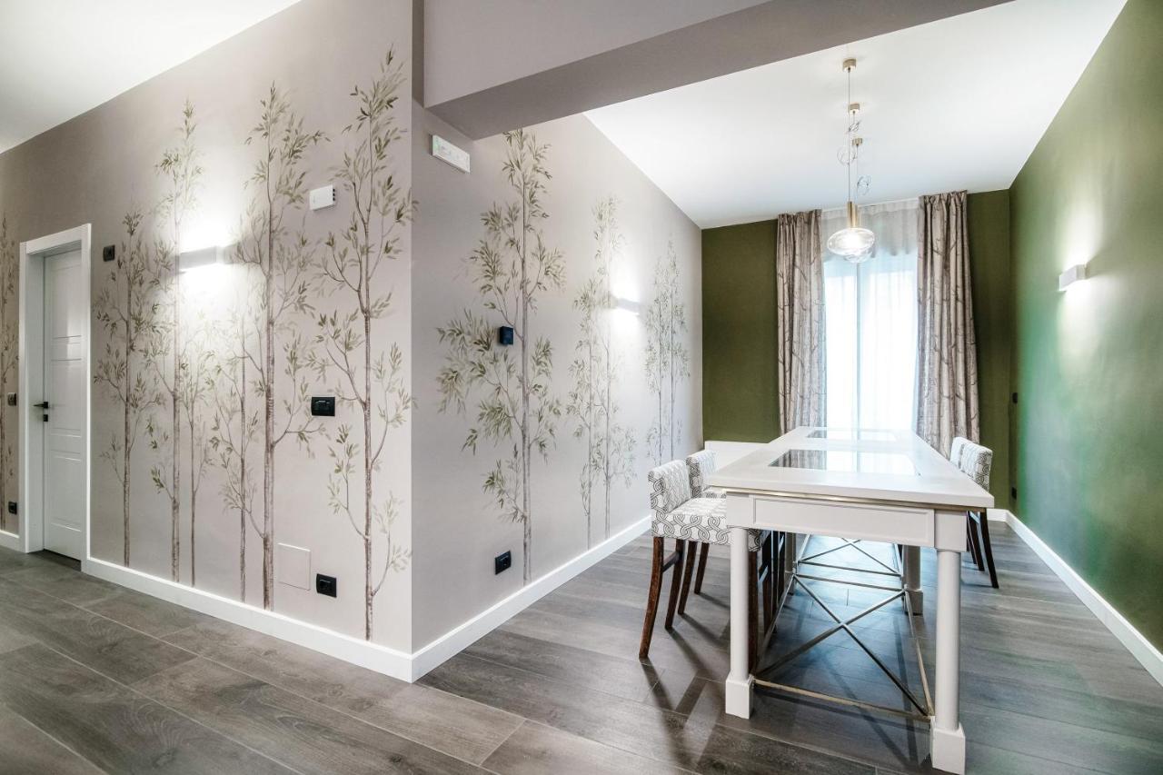 In Centro Luxury Rooms Como Luaran gambar