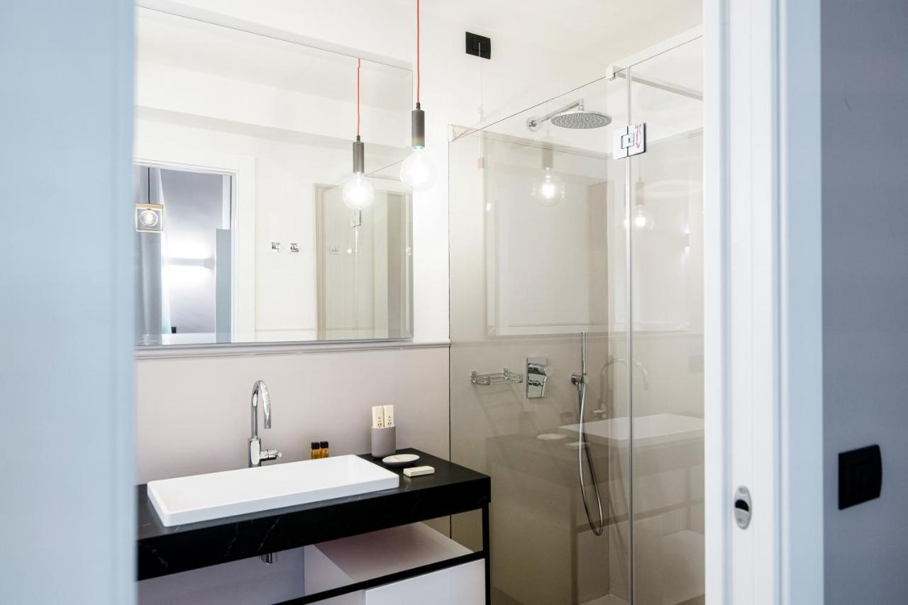 In Centro Luxury Rooms Como Luaran gambar